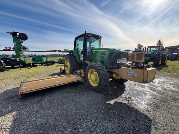 2011 John Deere 7330