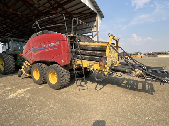 2023 New Holland 340+