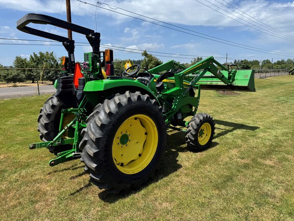 2019 John Deere 4044M