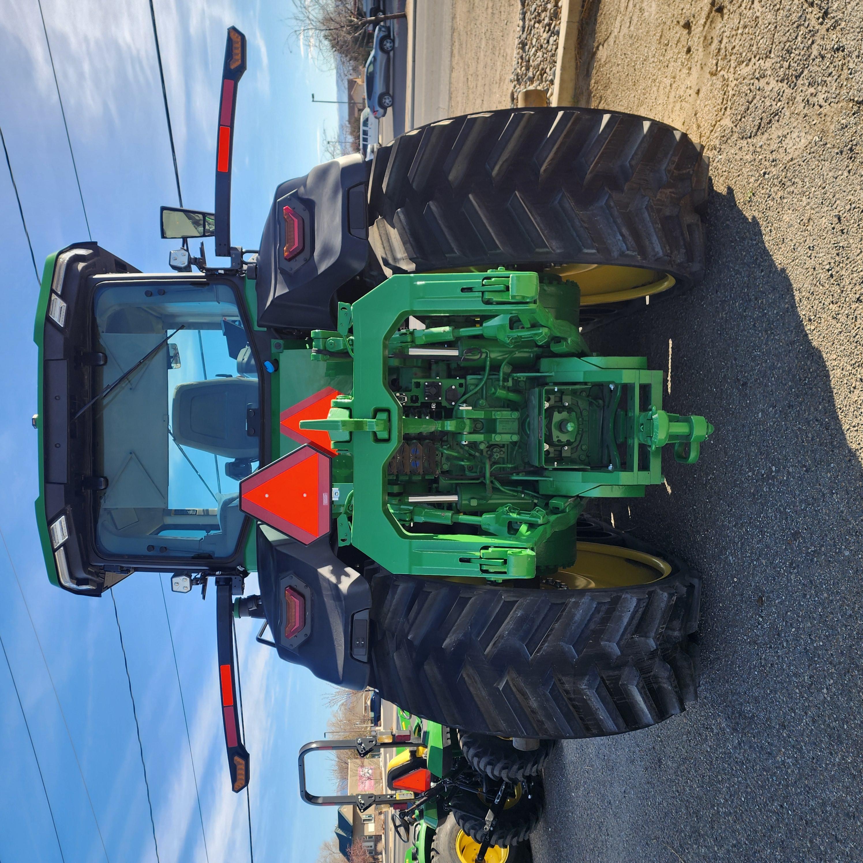 2024 John Deere 8RT370