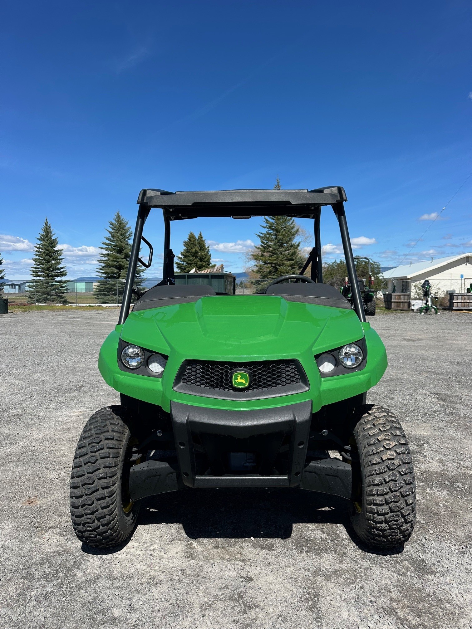 2023 John Deere 590E