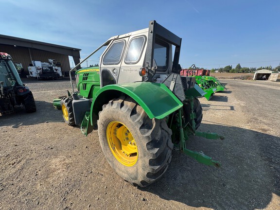 2016 John Deere 6125M