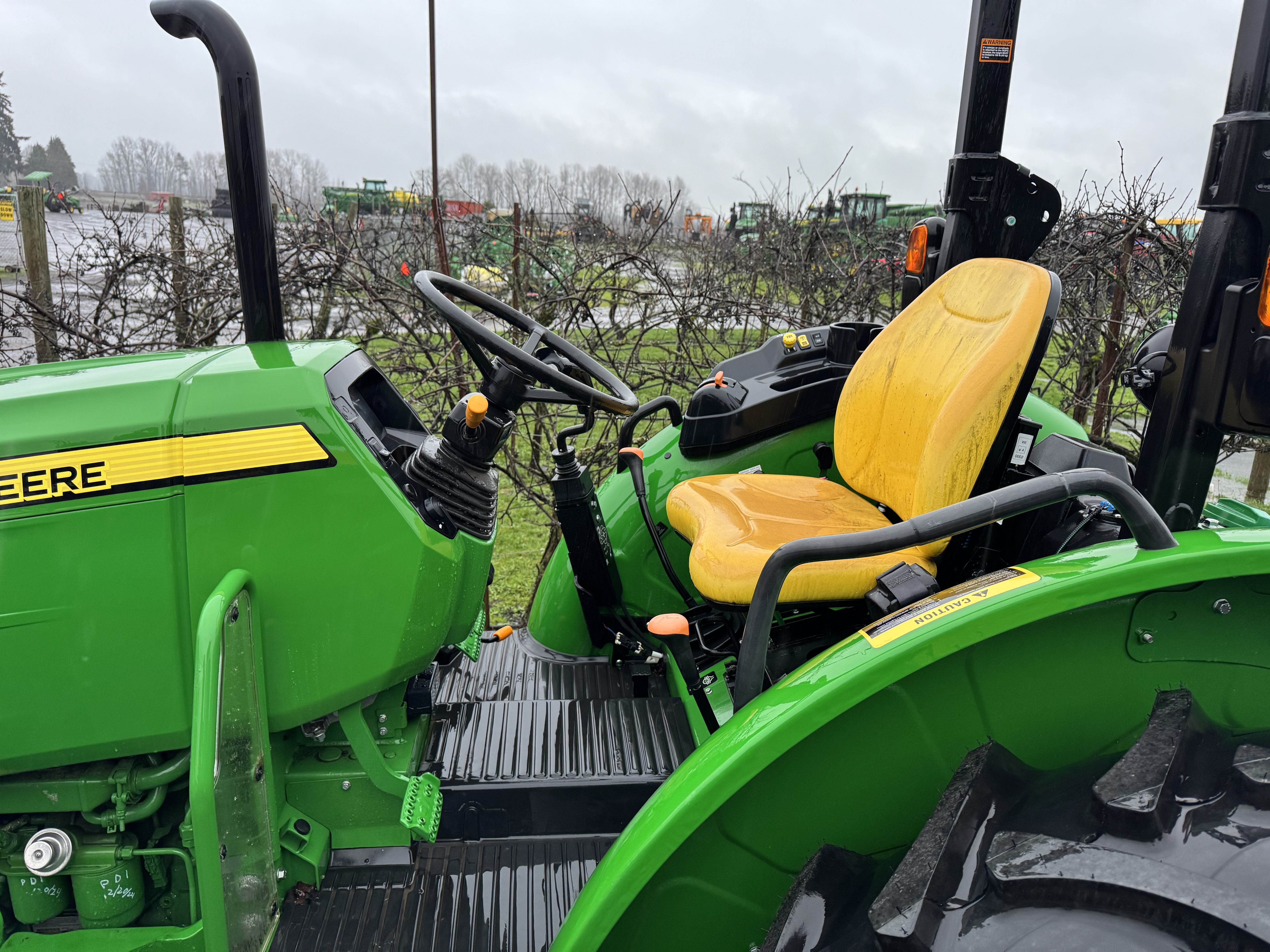 2023 John Deere 5075E
