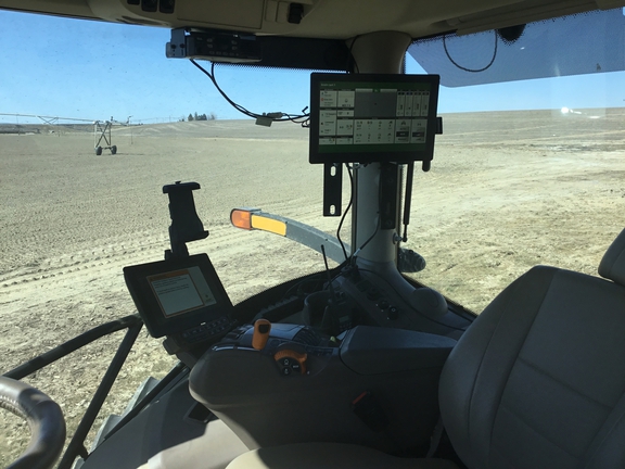 2025 John Deere 6R250