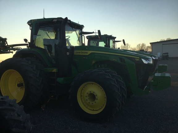 2025 John Deere 8R340