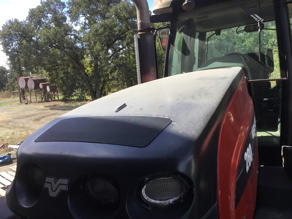 2011 Versatile 280