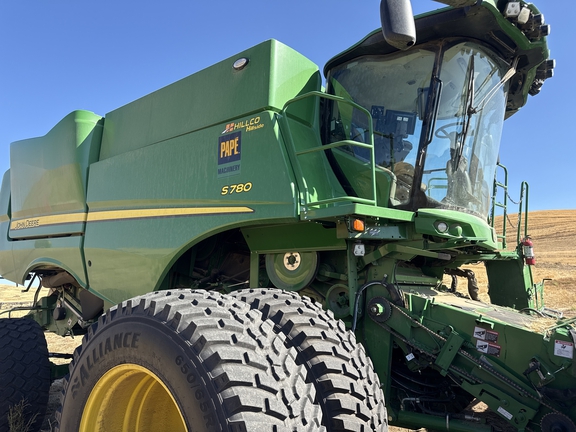2024 John Deere S780
