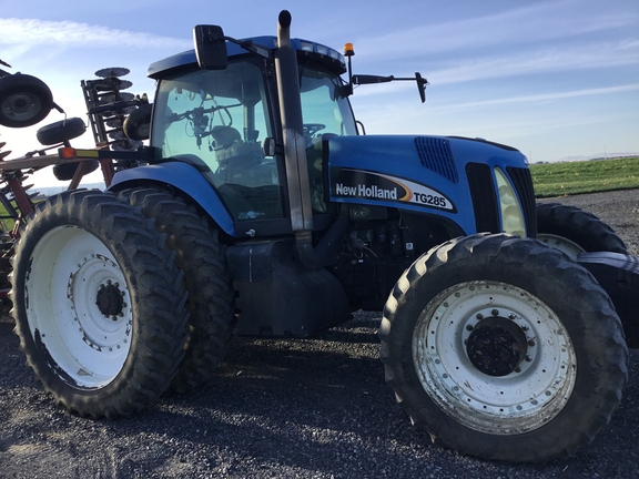 2006 New Holland TG285