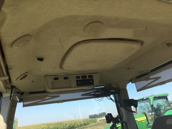 2017 John Deere 8295R