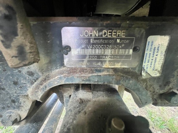 2000 John Deere 4200