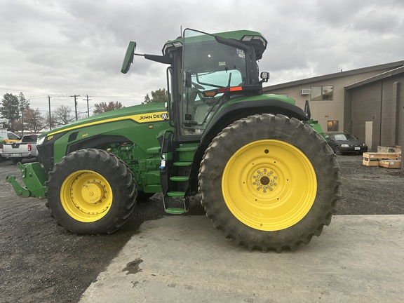 2023 John Deere 8R310