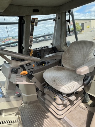 2016 John Deere 6125M