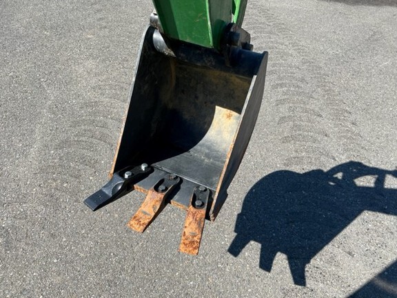 2023 John Deere 3032E
