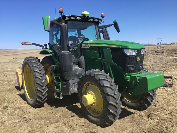 2025 John Deere 6R250