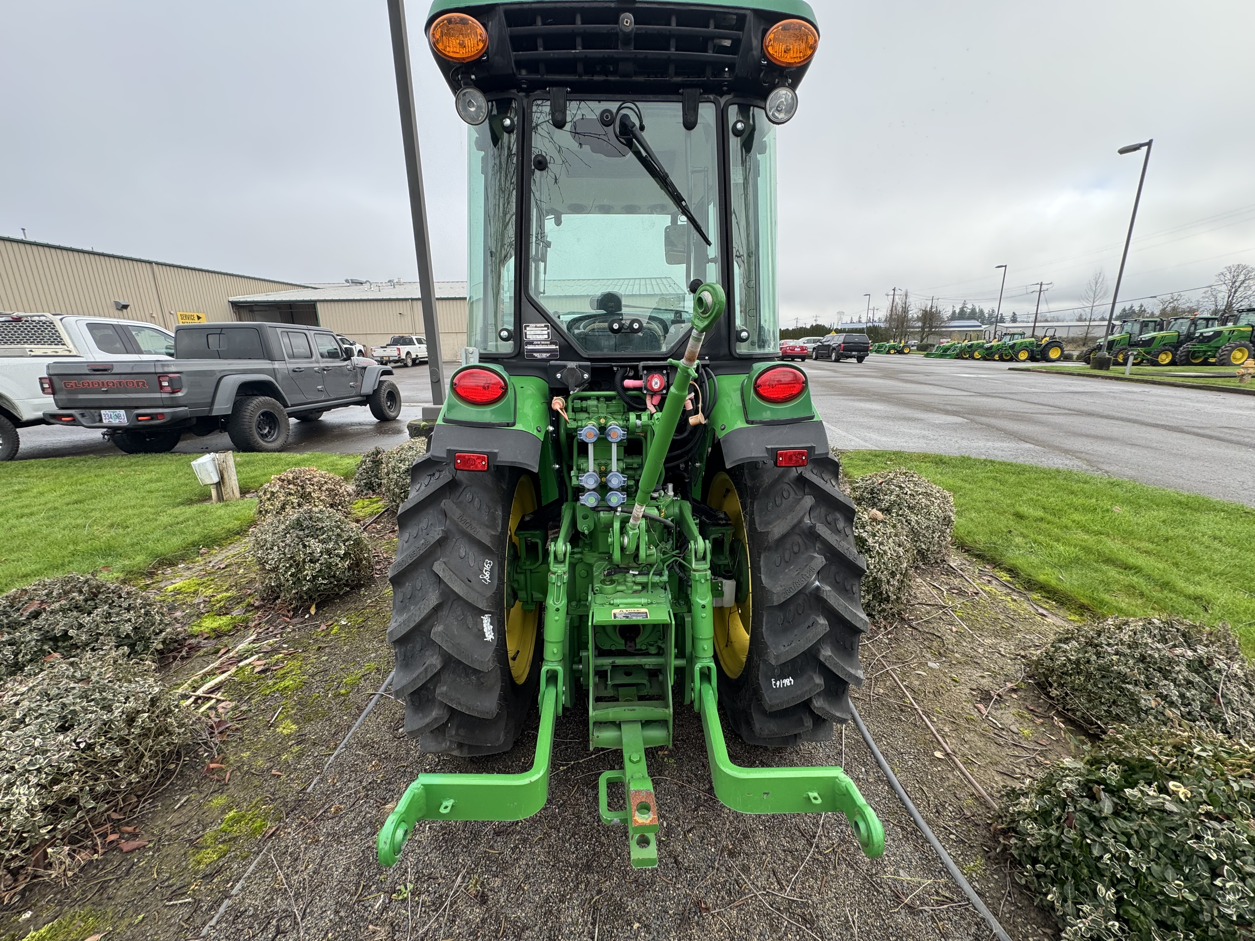 2022 John Deere 5075GV