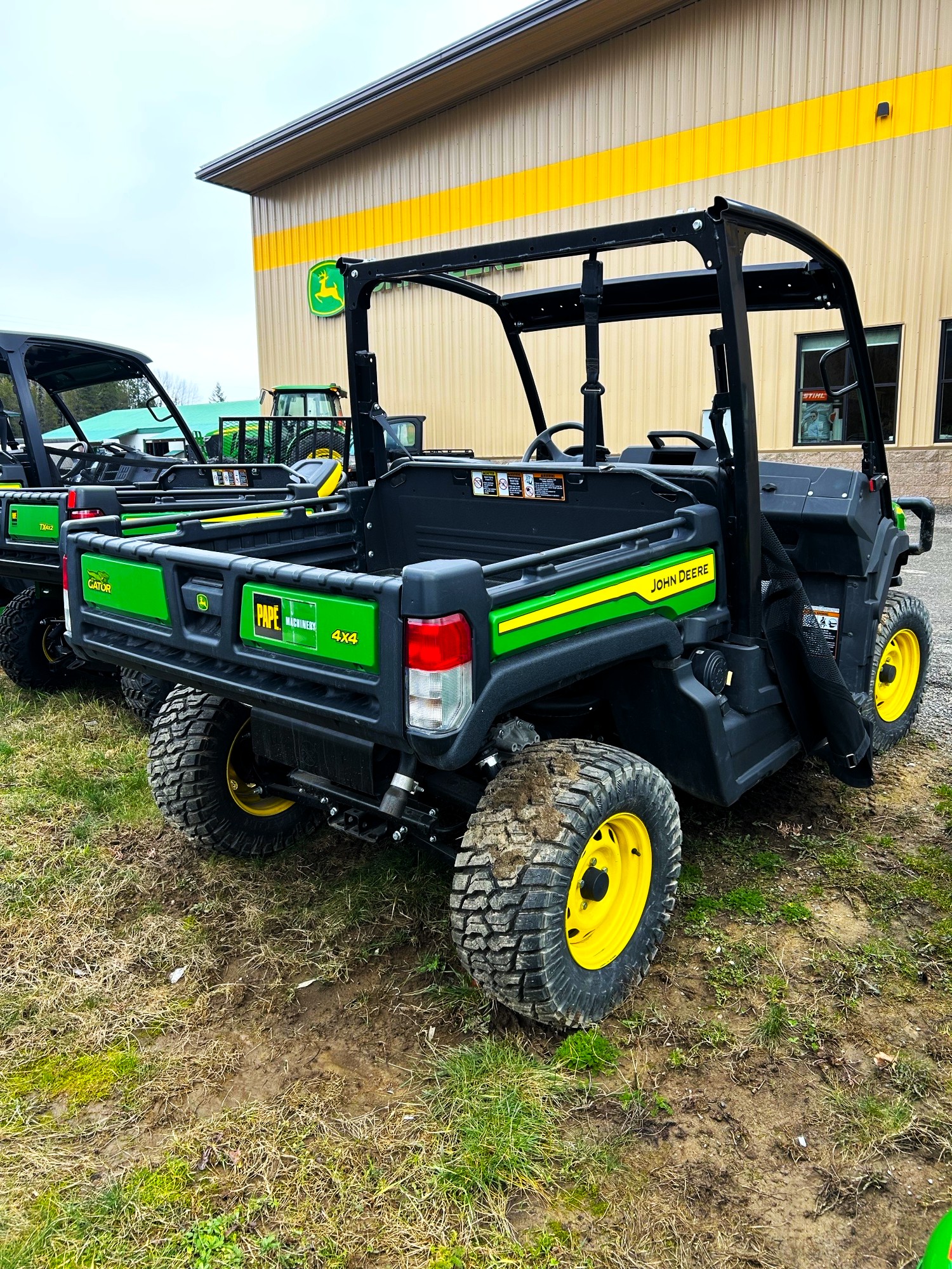 2023 John Deere 835M