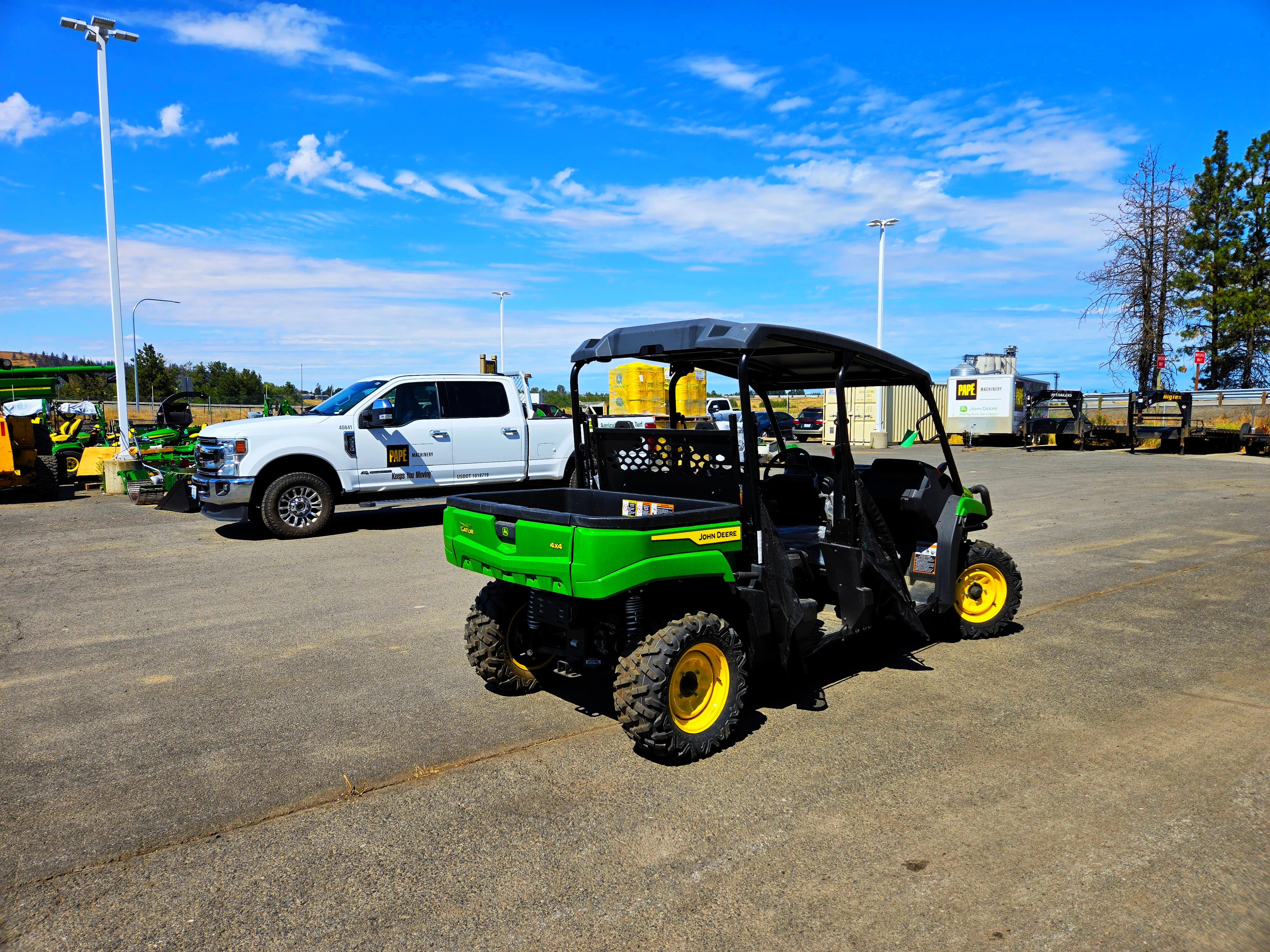 2023 John Deere 560ES4