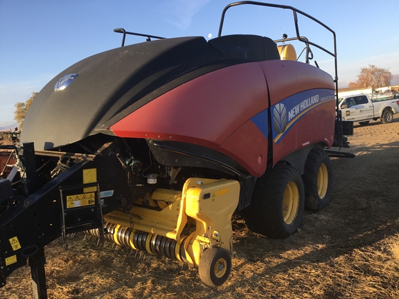 2019 New Holland 340+