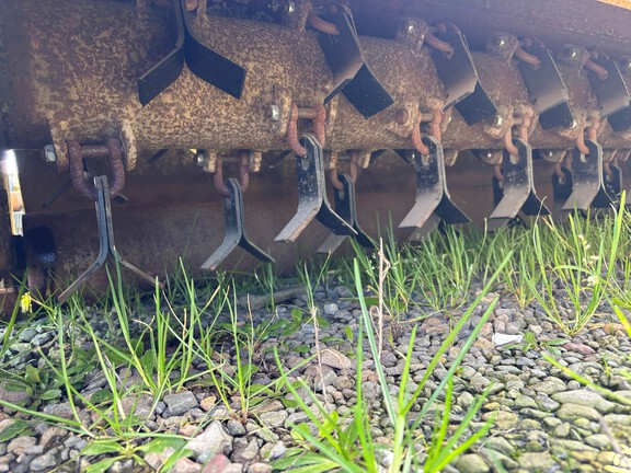 2011 John Deere 7330