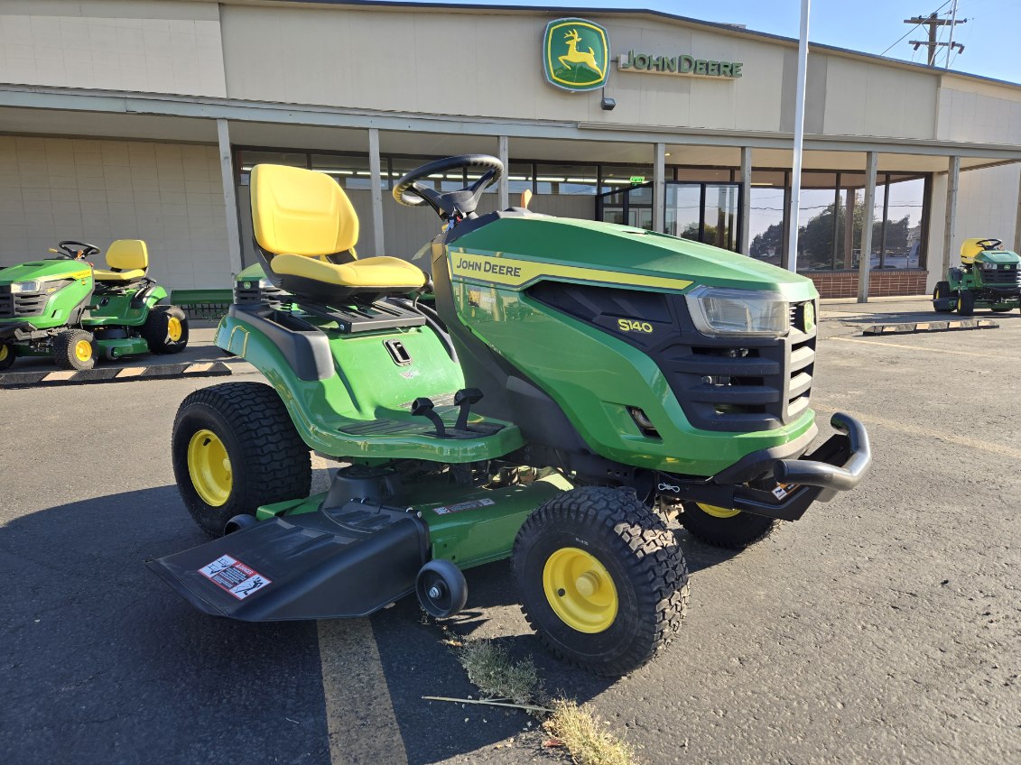 2024 John Deere S140