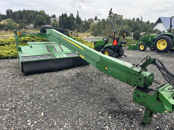 2015 John Deere 830