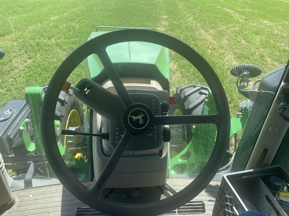 2014 John Deere 7230R