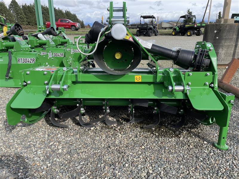 2025 Frontier RT3049