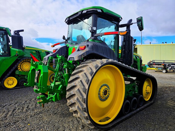 2025 John Deere 8RT410