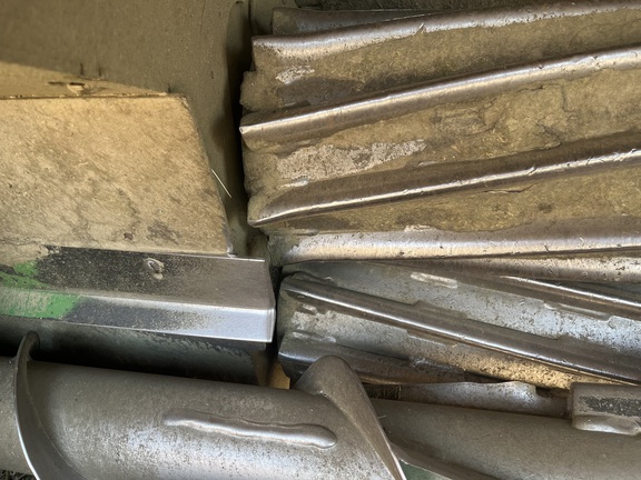 2016 John Deere W235