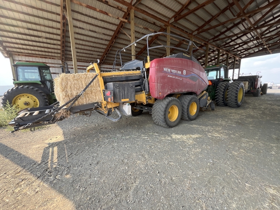 2023 New Holland 340+