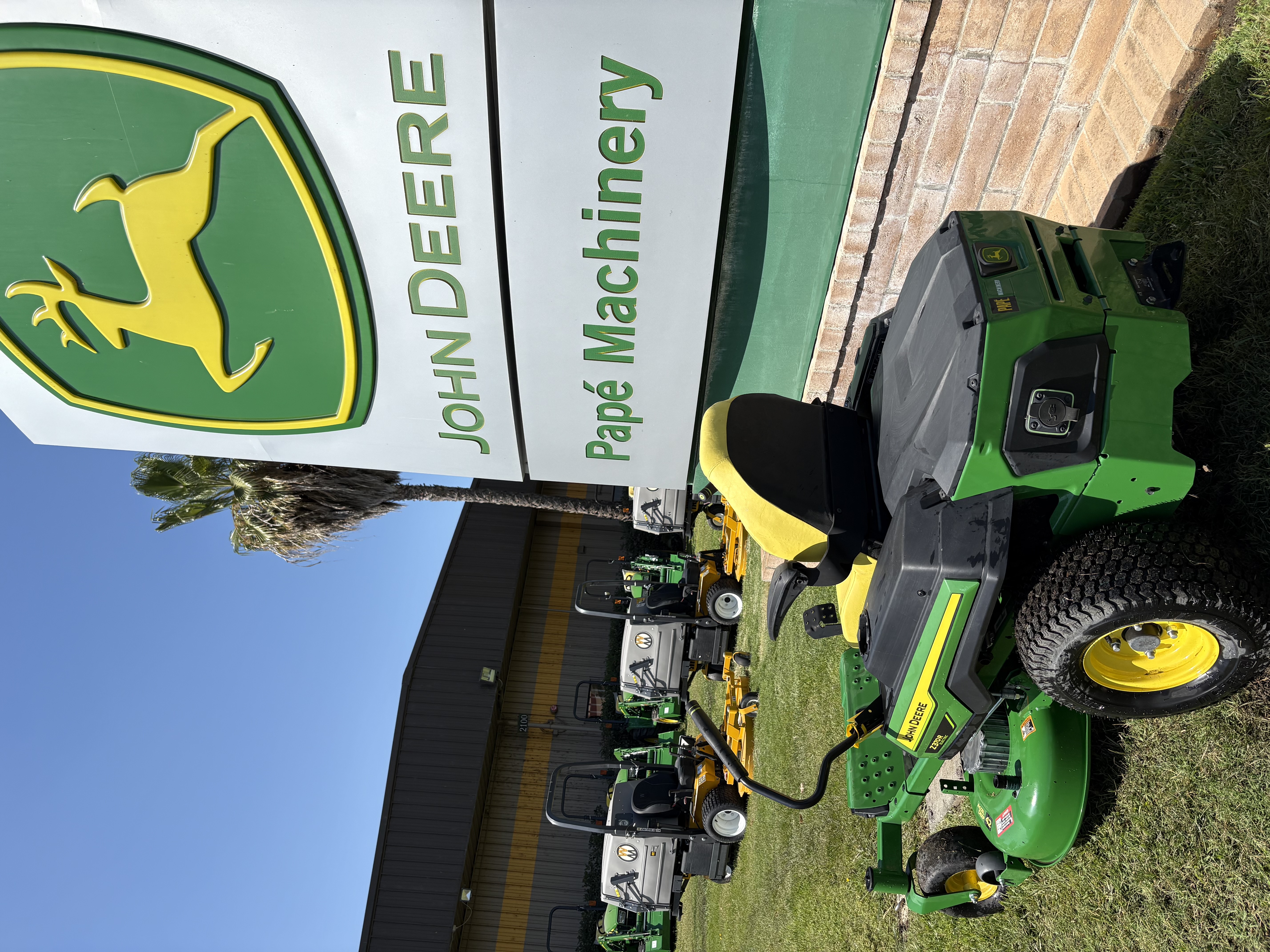 2024 John Deere Z370R
