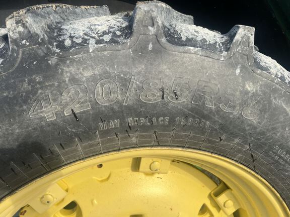 2017 John Deere 6120M