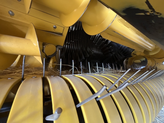 2023 New Holland 340+