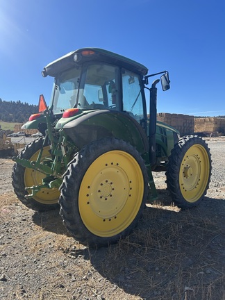 2015 John Deere 5100MH