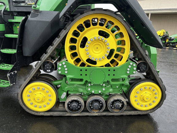 2022 John Deere 8RX370