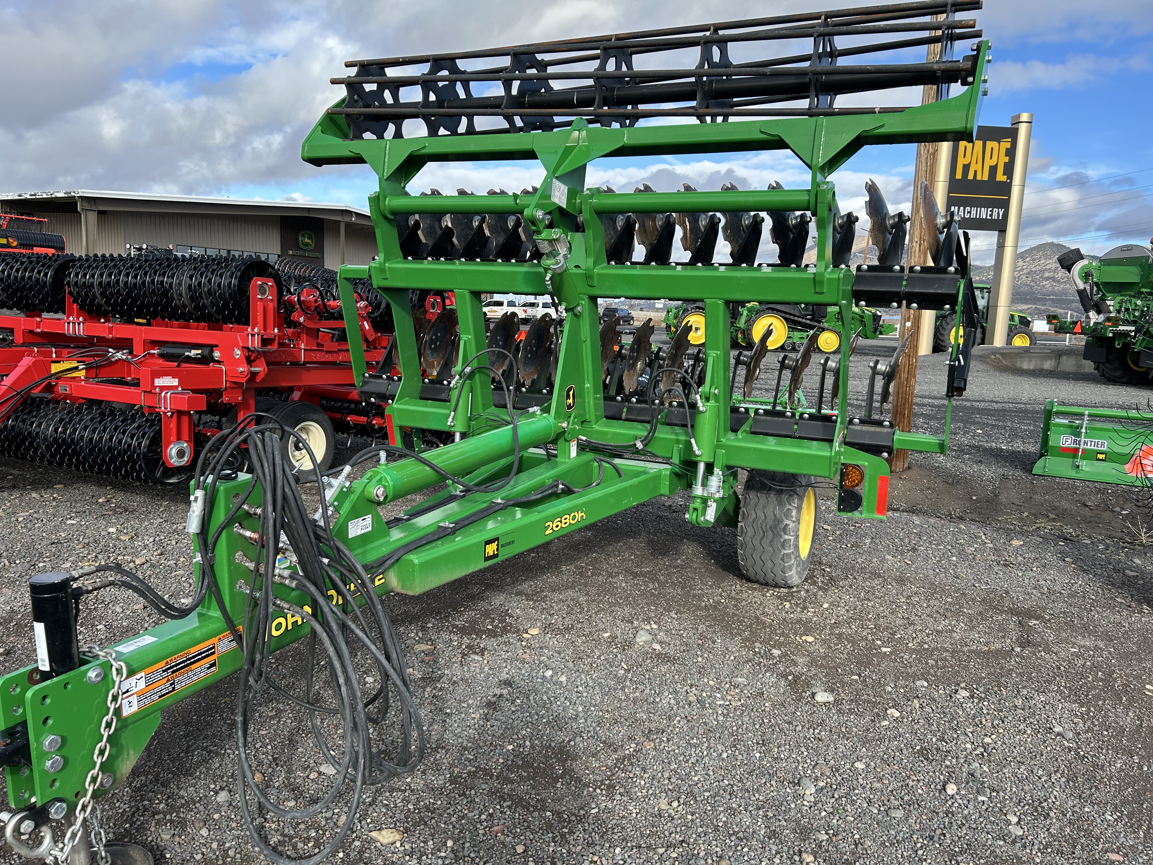 2023 John Deere 2680H