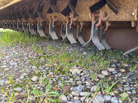 2011 John Deere 7330