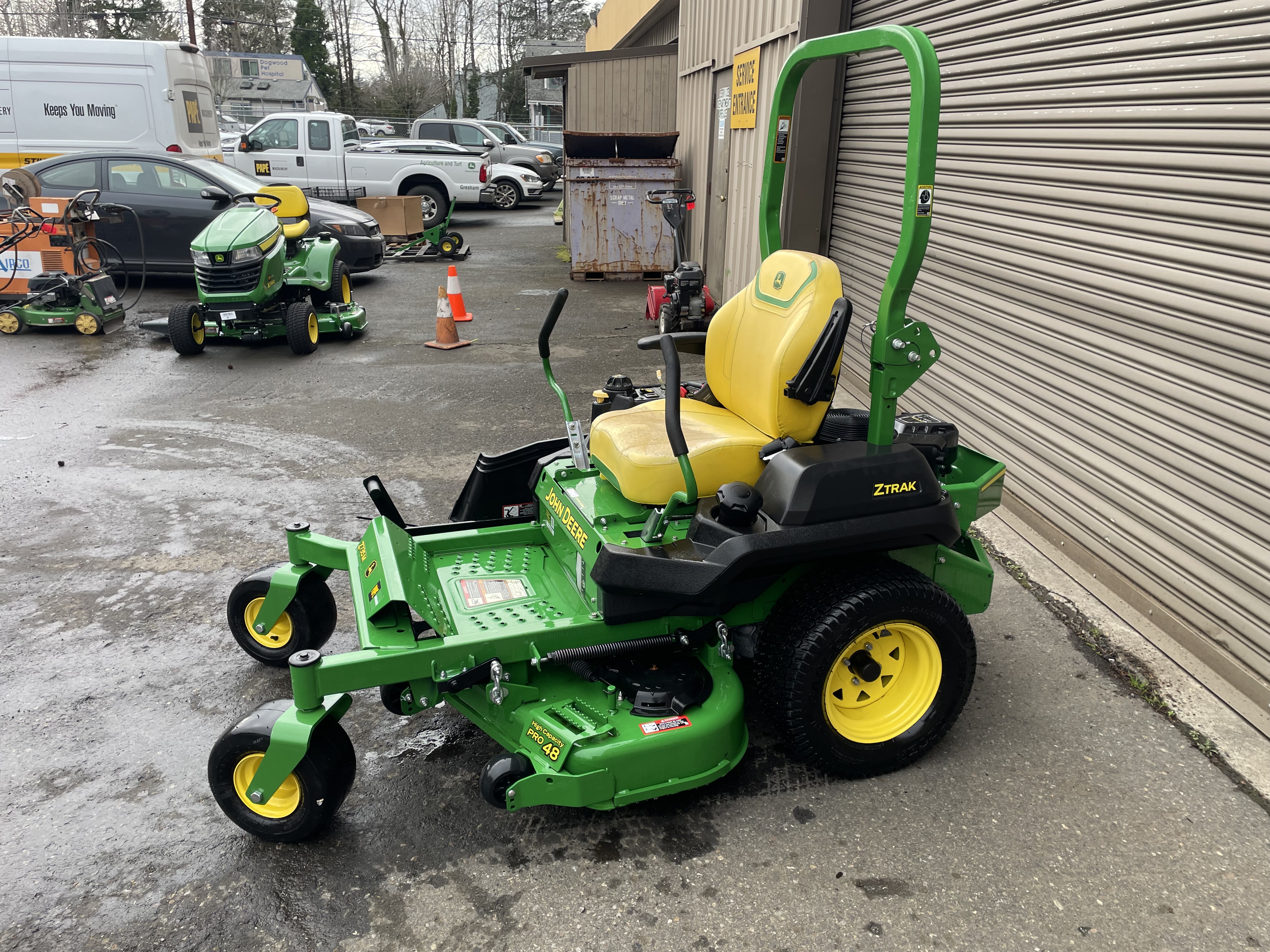 2023 John Deere Z735M