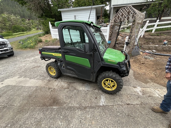 2022 John Deere 835R