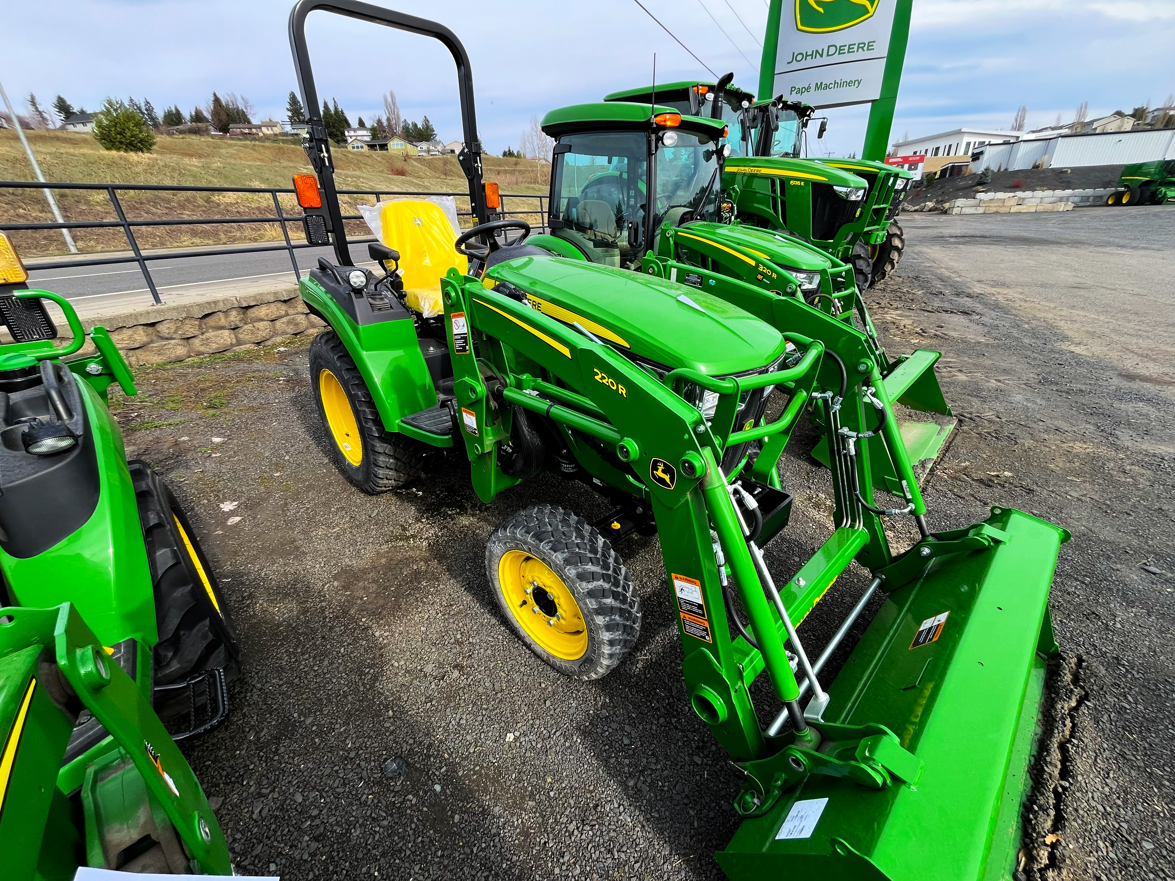 2024 John Deere 2032R