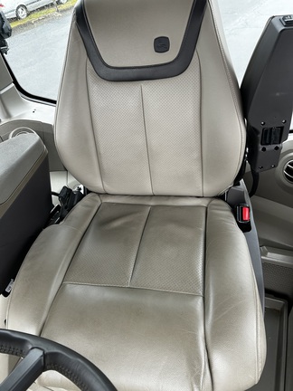 2022 John Deere 8RX370