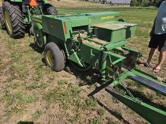 2019 John Deere 348