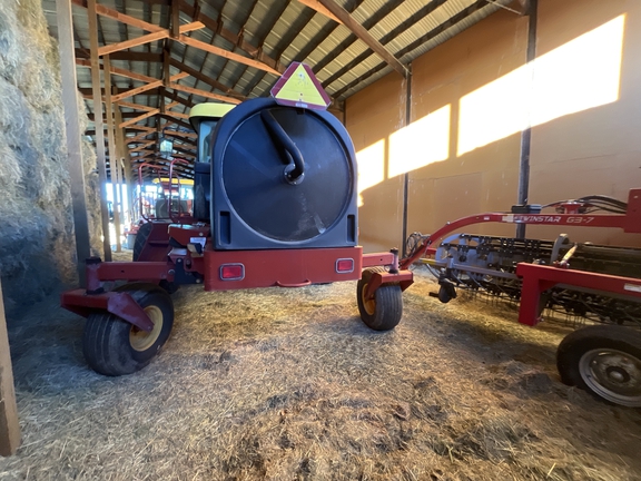 2009 New Holland H8080