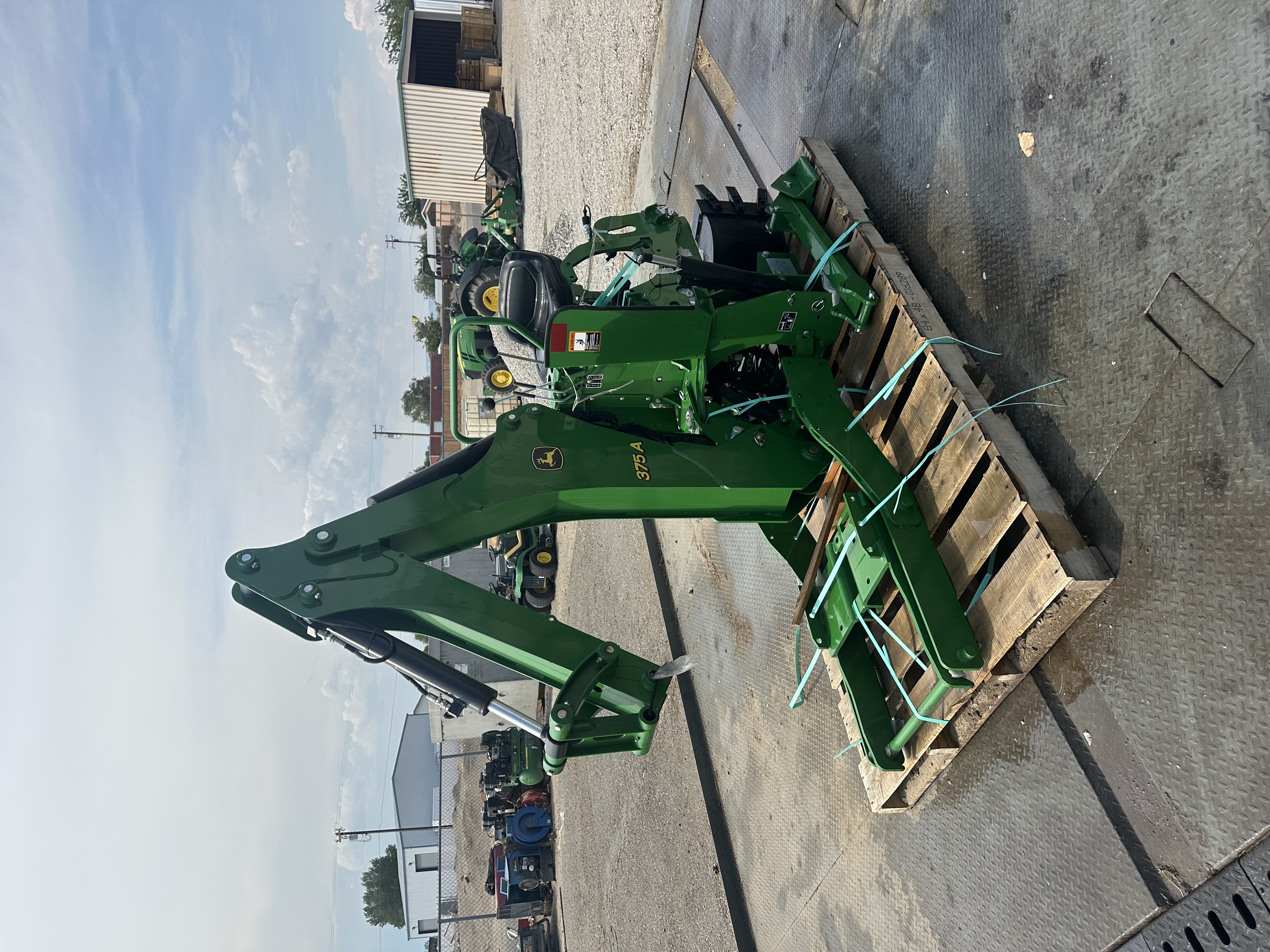 2024 John Deere 375A