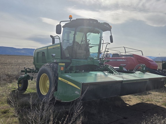2014 John Deere W235