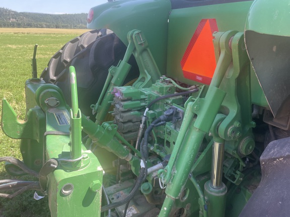 2014 John Deere 7230R