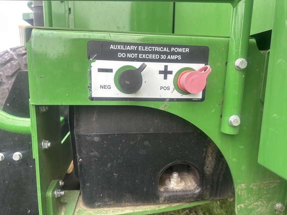 2025 John Deere W260R