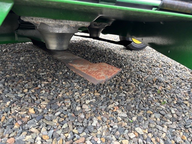 2023 John Deere Z735E