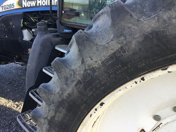 2006 New Holland TG285