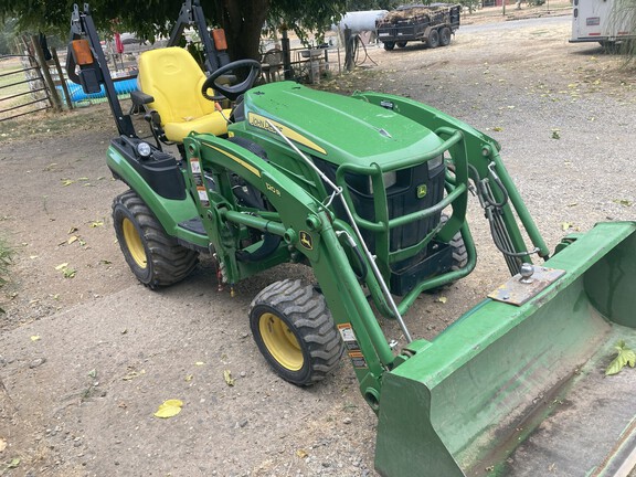 2018 John Deere 1025R